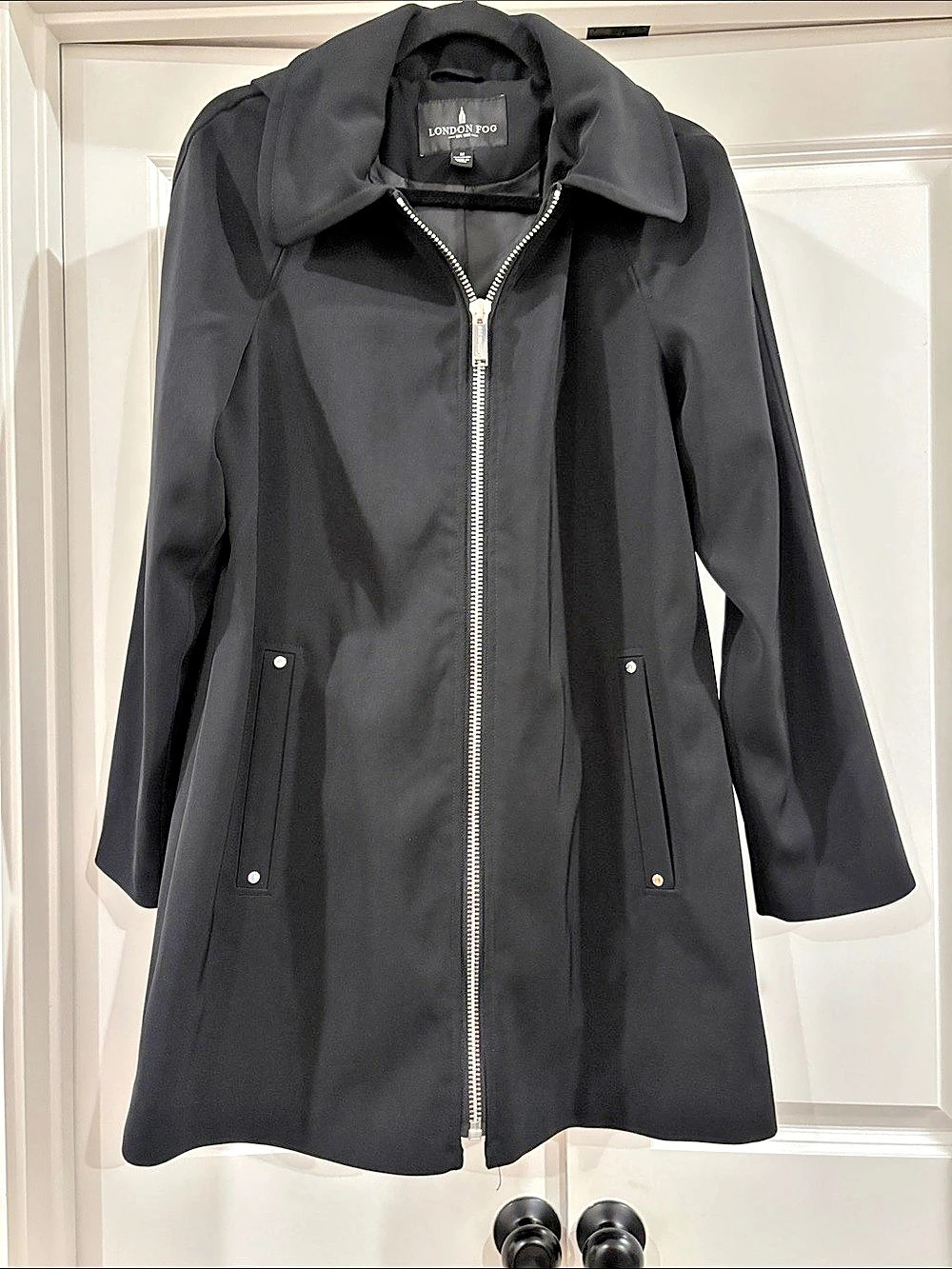 London Fog Women's Black Trench Coat Size Medium Like New